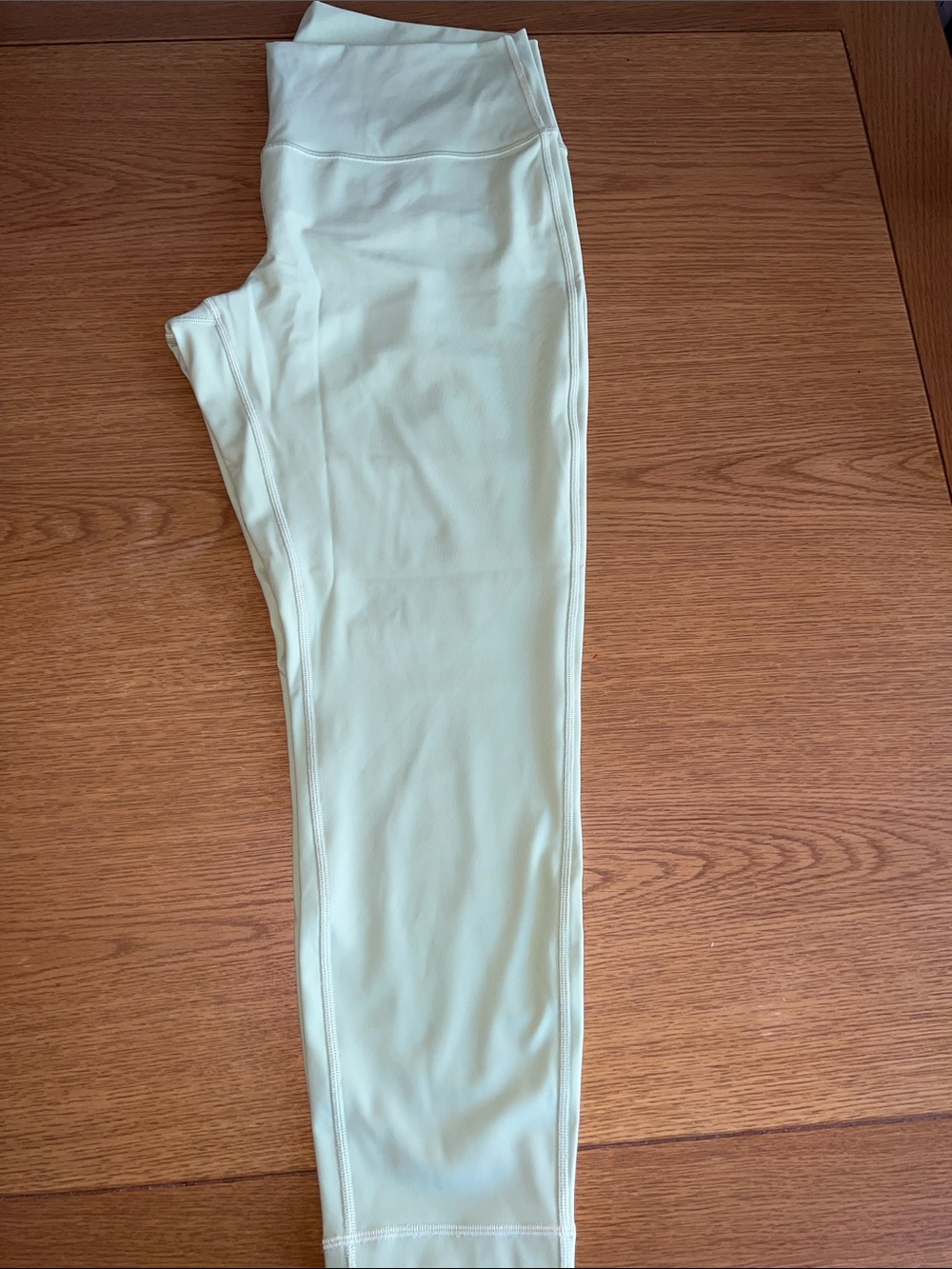Brand new without tags-Lululemon Align